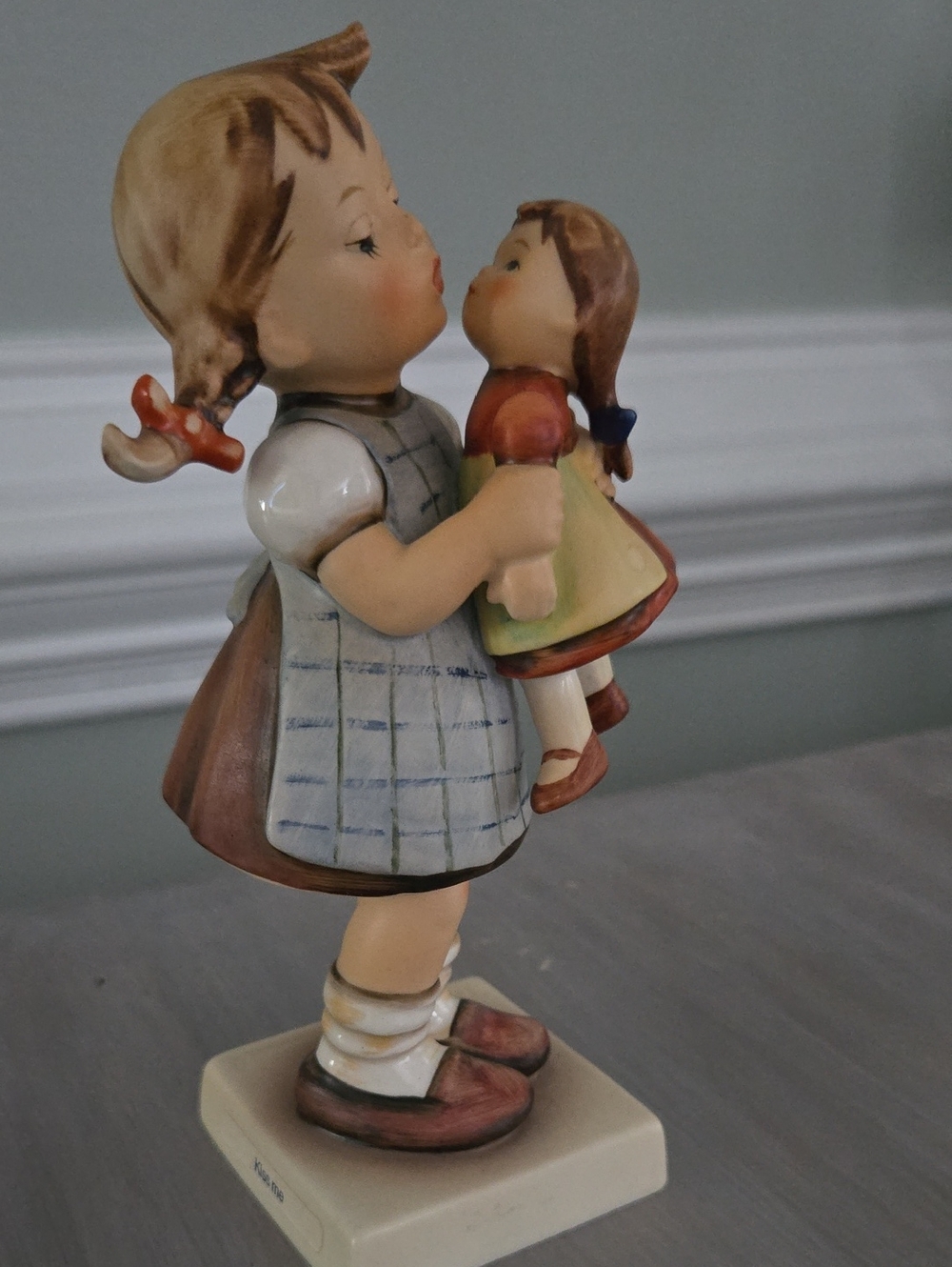 HUMMEL Goebel Figurine Kiss Me West Germany Vintage